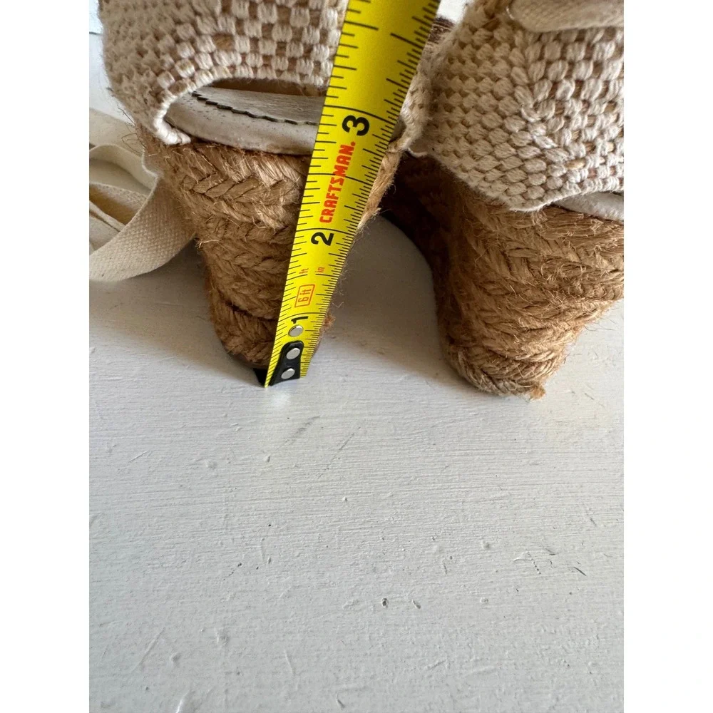 Miz Mooz floral embroidered espadrilles size 38 (7.5-8)